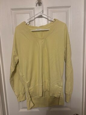 Z Supply Pale Yellow V-Neck Pullover